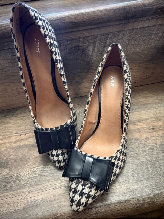 Apt. 9 Shoes - Apt. 9 Black and White Houndstooth Pointed Toe Heels with Black Bow